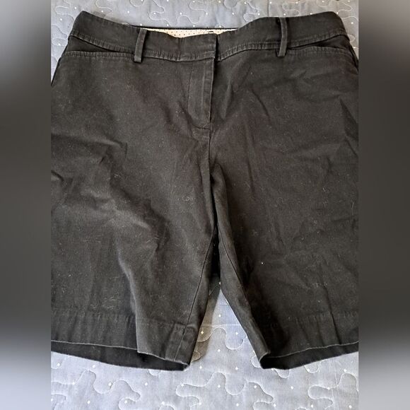 Talbots black Perfect short bemuda shorts size 8 petite - Picture 1 of 5